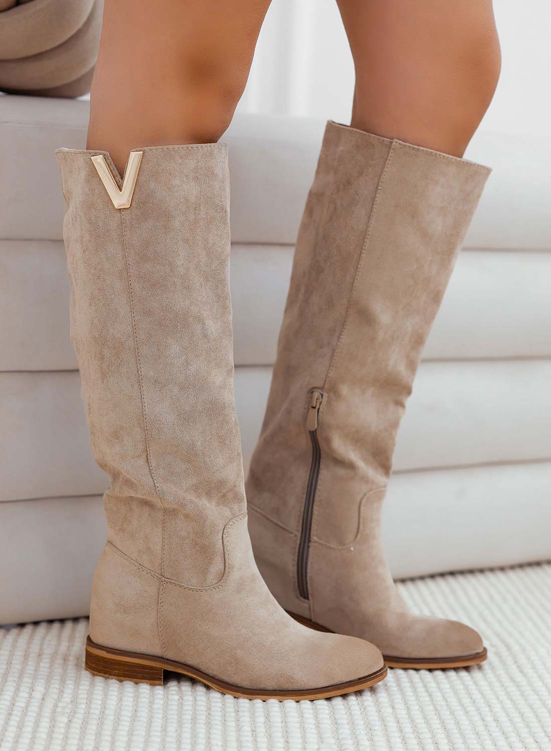 Valéro London™| Beige Suede Boots