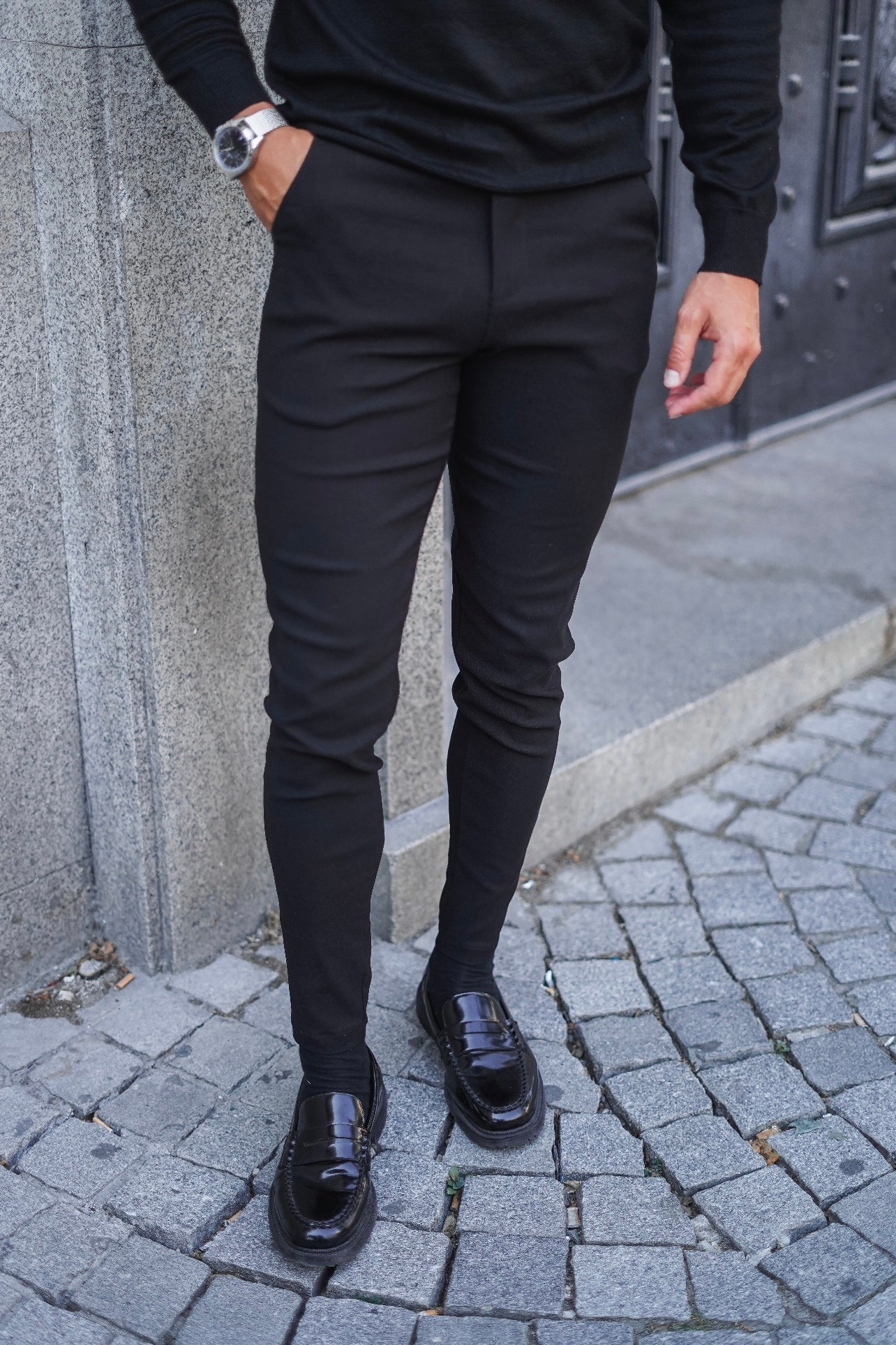 THE V1 PANTS - BLACK