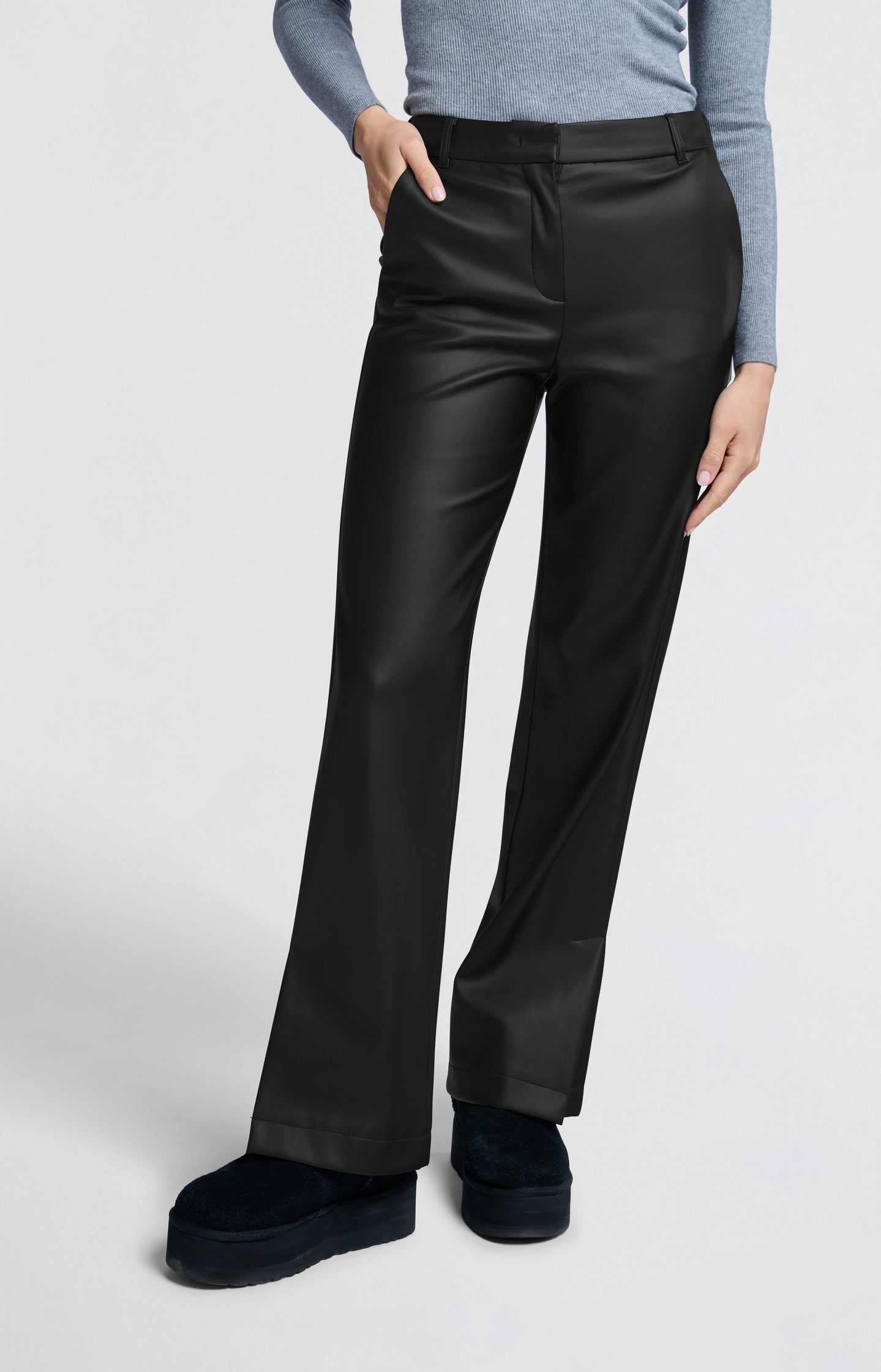 Valero London - Faux leather trousers