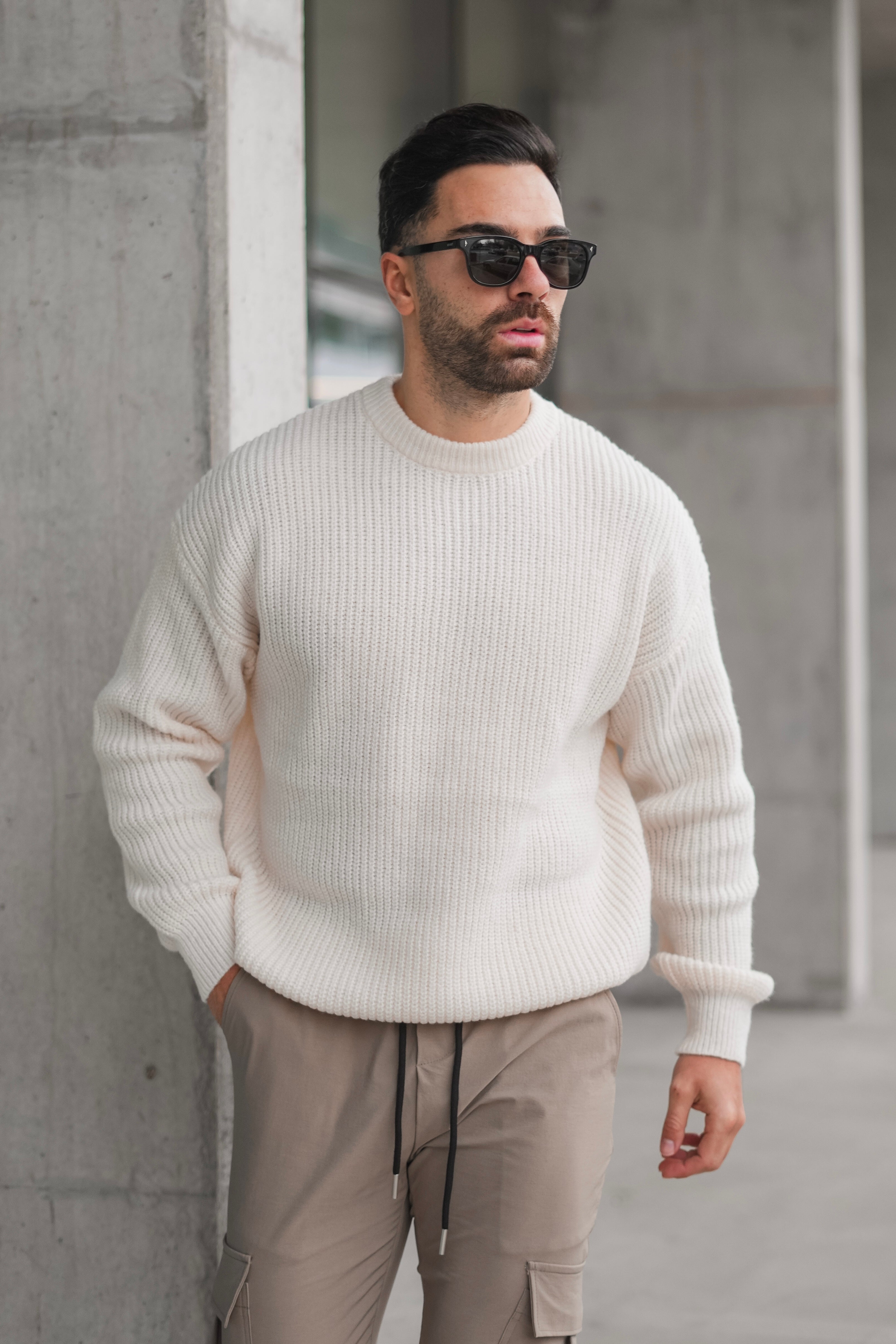 THE WOOLEN KNIT SWEATER - CREAM